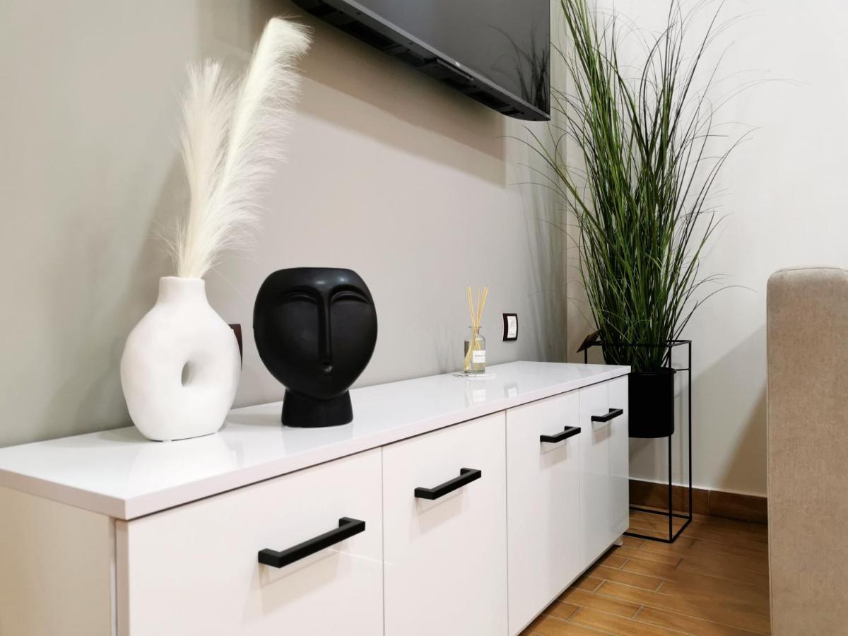 Pg Luxury Apartment Kavala Eksteriør billede